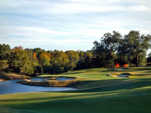 Fallen Oak 18th Approach